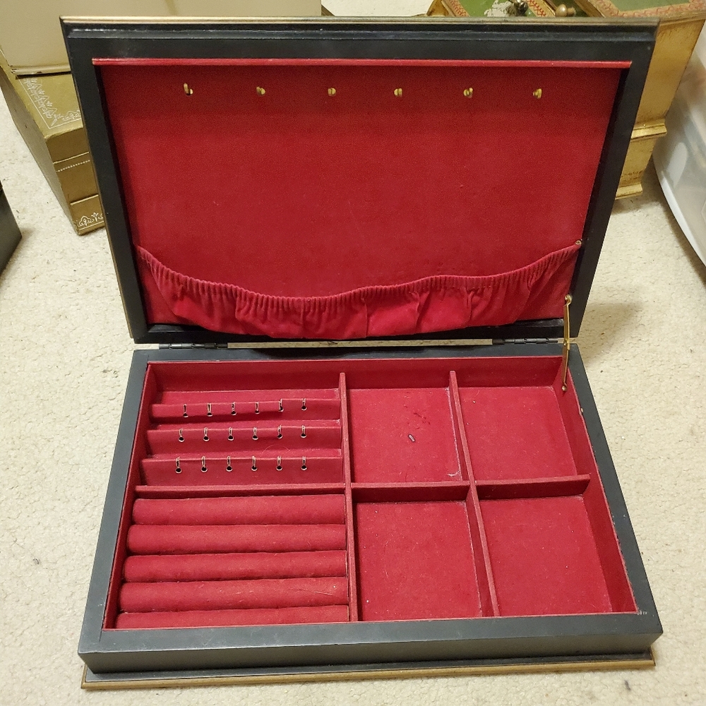 Vintage Jewelry Box Black with Red and Pink Asian